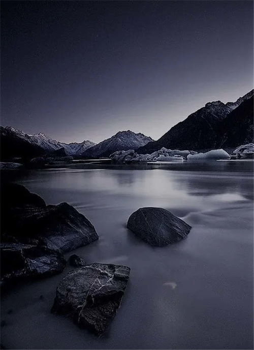 貝佳斯巖板 光影下的自然石紋，純粹之美的永恒定格